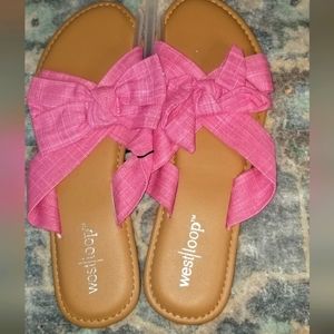 NWT pink fabric hoe slip on